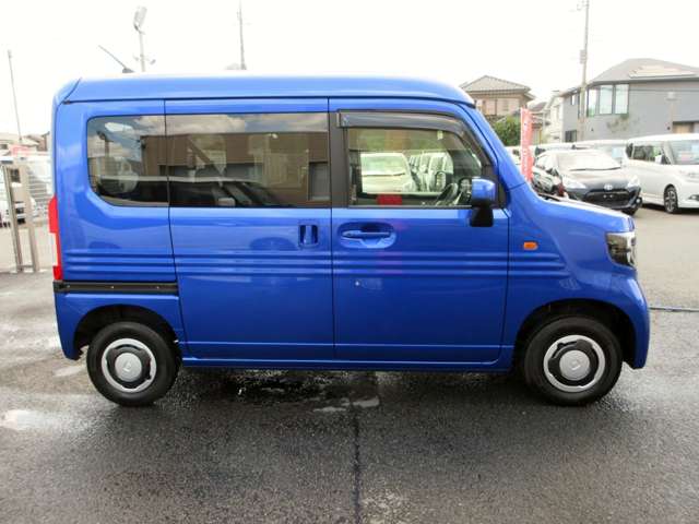 Honda N-VAN 12