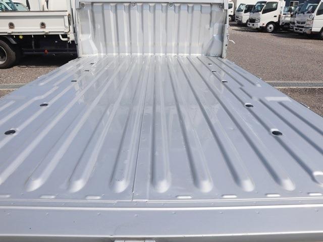 Toyota Light Ace Truck 11