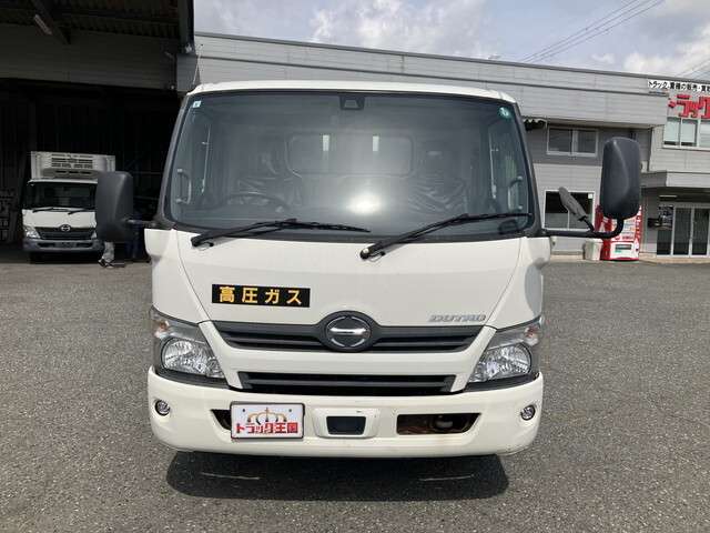 Hino Dutro 7