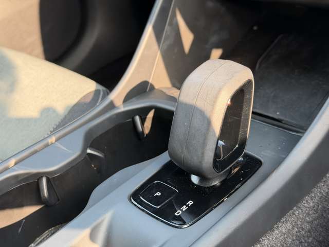 Volvo XC40 12