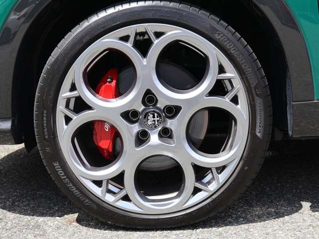Alfa Romeo トナーレ 2