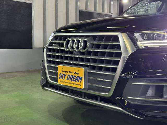 Audi Q7 4