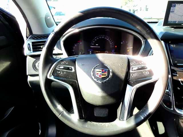 Cadillac SRXCrossover 12