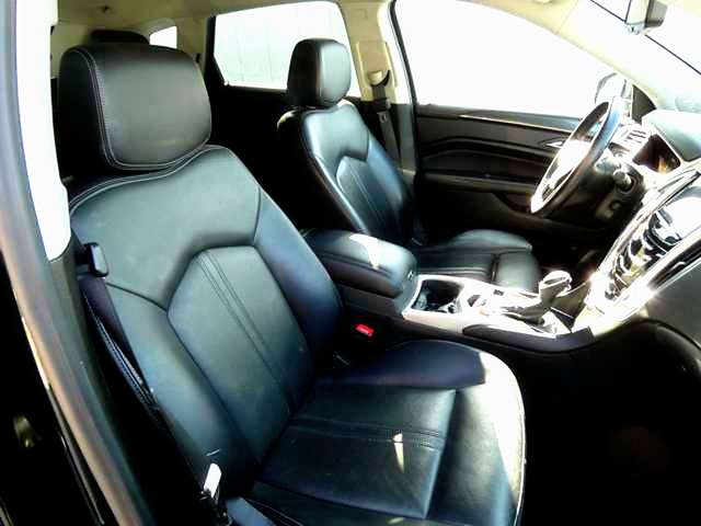 Cadillac SRXCrossover 8