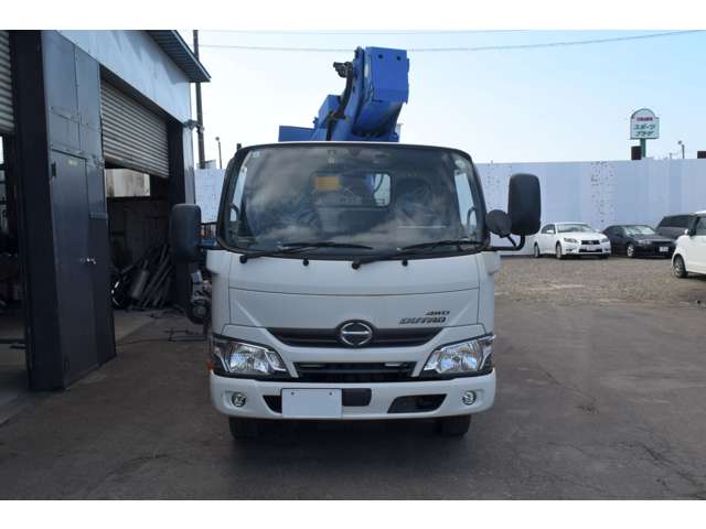 Hino Dutro 2