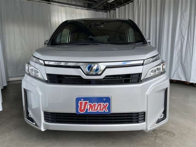 Toyota Voxy 5