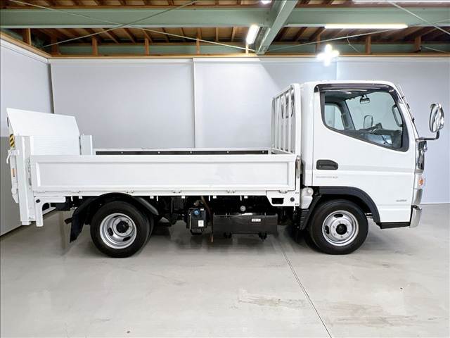 Mitsubishi Fuso Canter 7