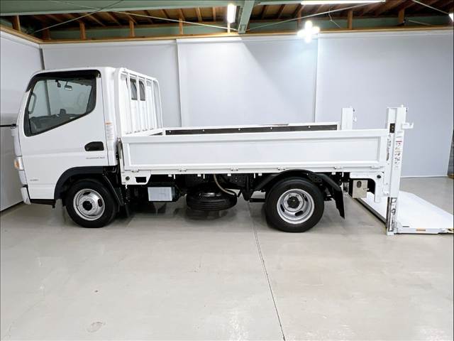 Mitsubishi Fuso Canter 9