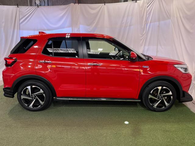 Daihatsu Rocky 5