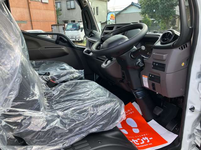 Mitsubishi Fuso Canter 4