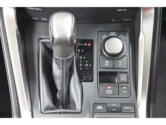 Lexus NX 7