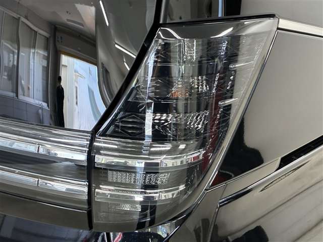 Toyota Voxy 7