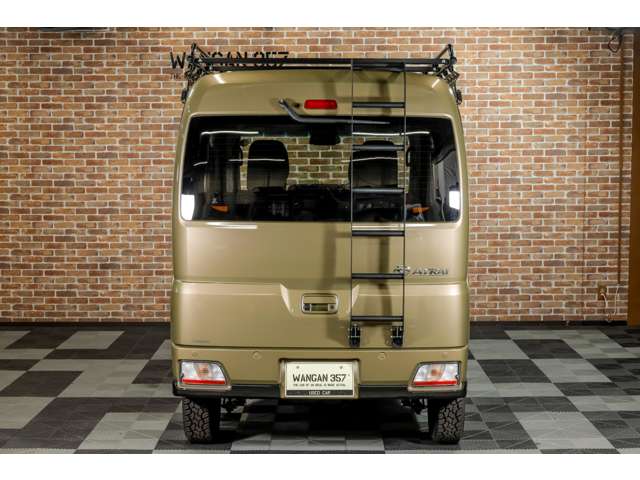 Daihatsu Atrai 9