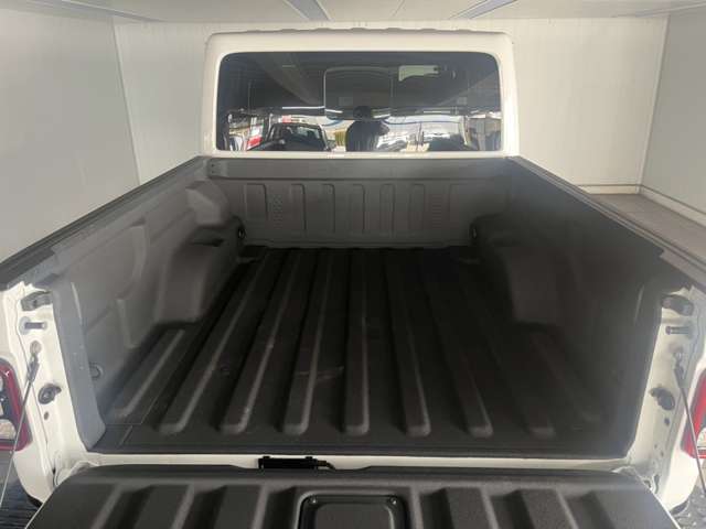 Jeep Gladiator 12