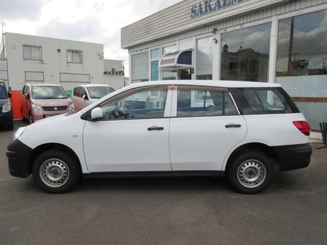 Nissan AD 10