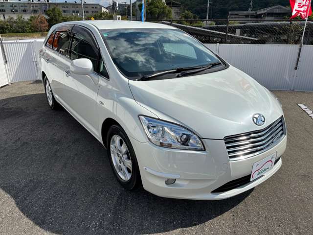 Toyota Mark X ZiO 7