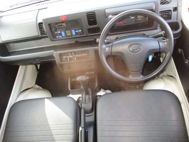 Daihatsu Hijet Truck 2