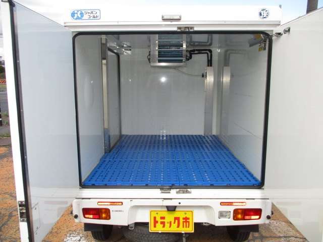 Daihatsu Hijet Truck 4
