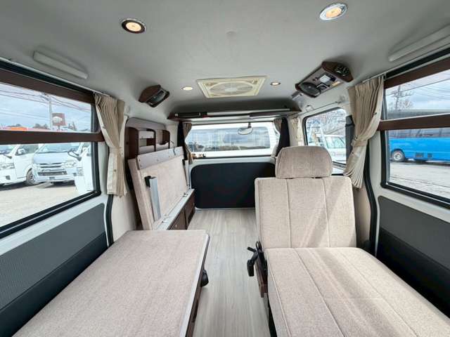 Toyota Light Ace Van 6