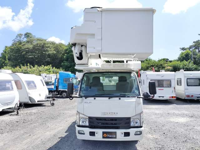 Isuzu Elf 3