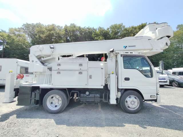 Isuzu Elf 6