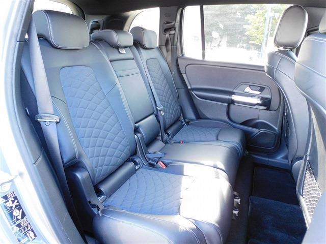 Mercedes-Benz GLB 6