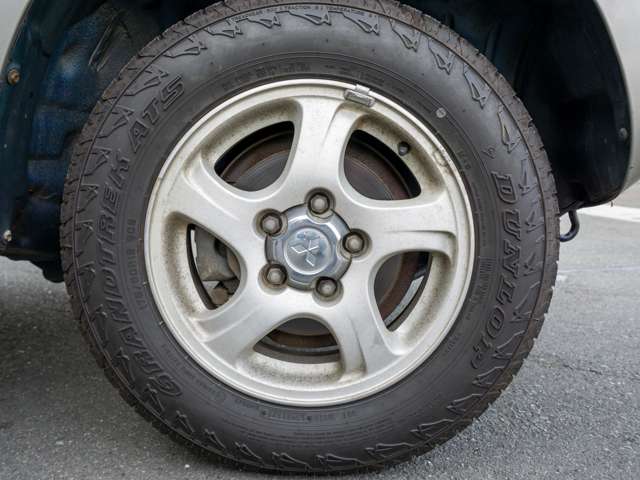 Mitsubishi Pajero Mini 12