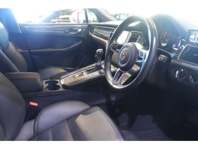 Porsche Macan 7