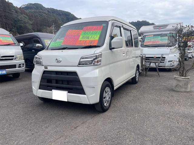 Daihatsu Hijet Cargo 3