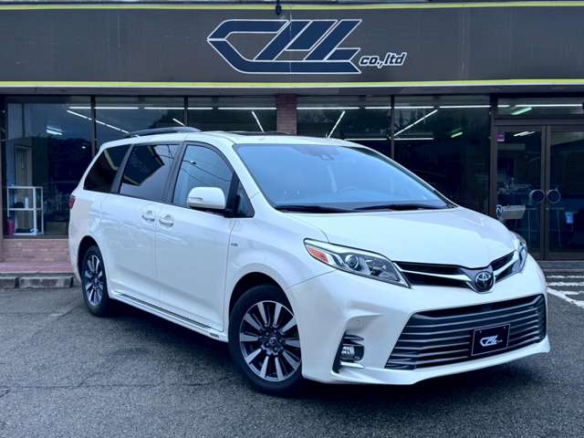 Toyota シエナ 3