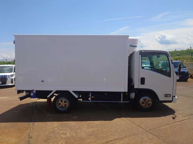Isuzu Elf 4
