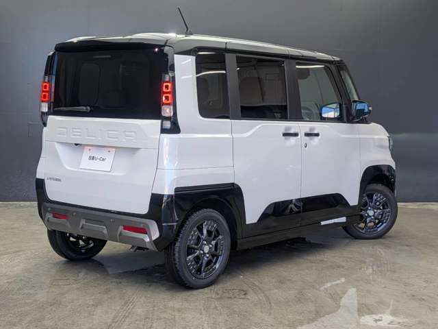 Mitsubishi Delica Mini 4