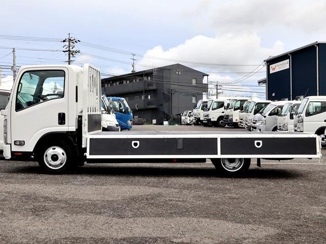 Isuzu Elf 12