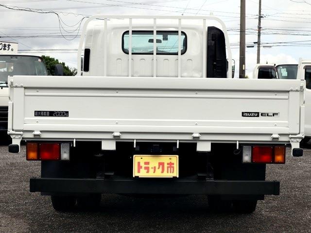 Isuzu Elf 6