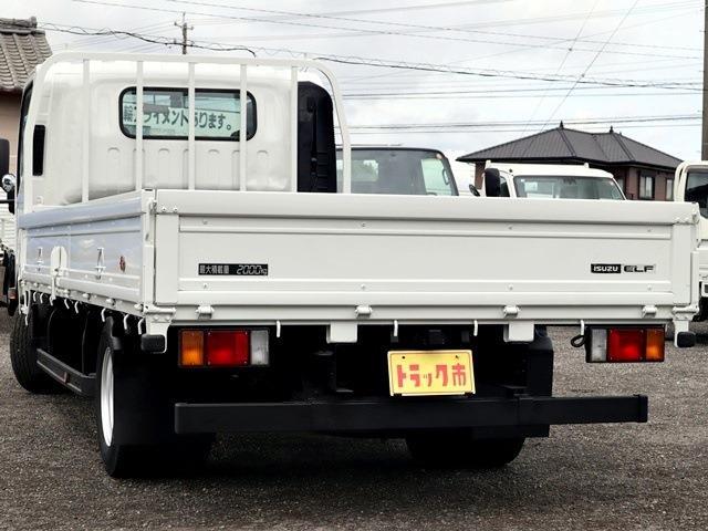 Isuzu Elf 7