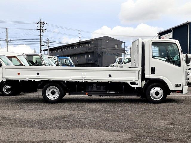 Isuzu Elf 8