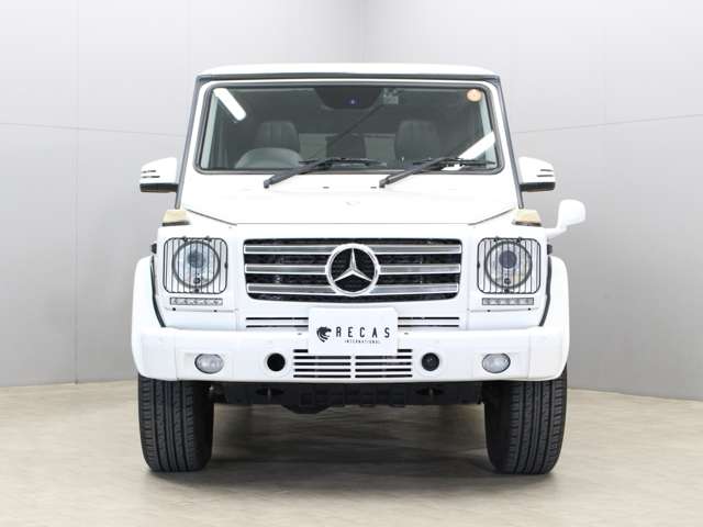 Mercedes-Benz G-Class 4
