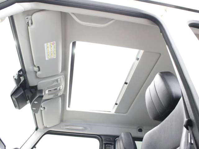 Mercedes-Benz G-Class 7