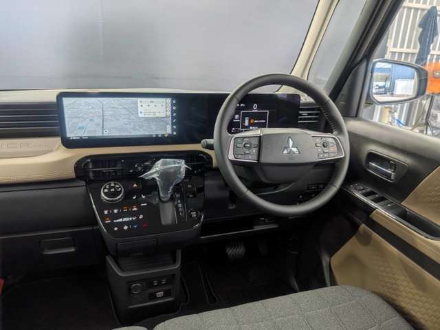 Mitsubishi Delica Mini 6