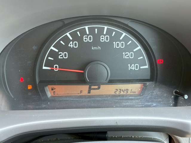 Nissan NV100 Clipper 12