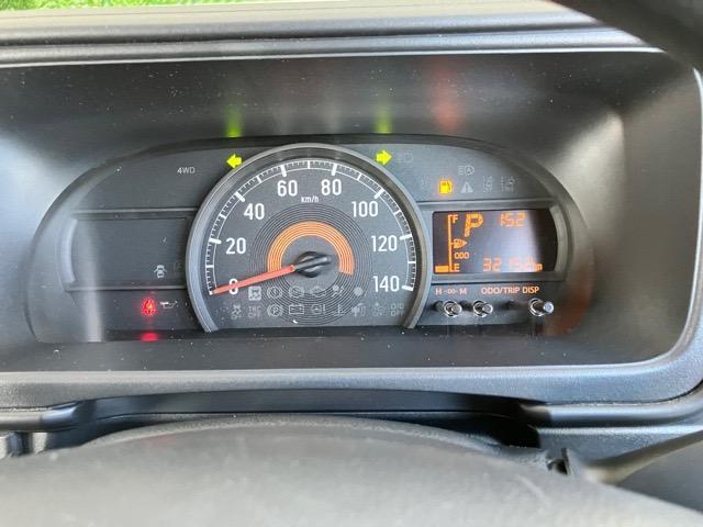 Daihatsu Hijet Cargo 5