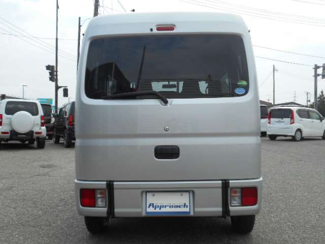 Suzuki Every 8