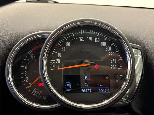 MINI Crossover 10