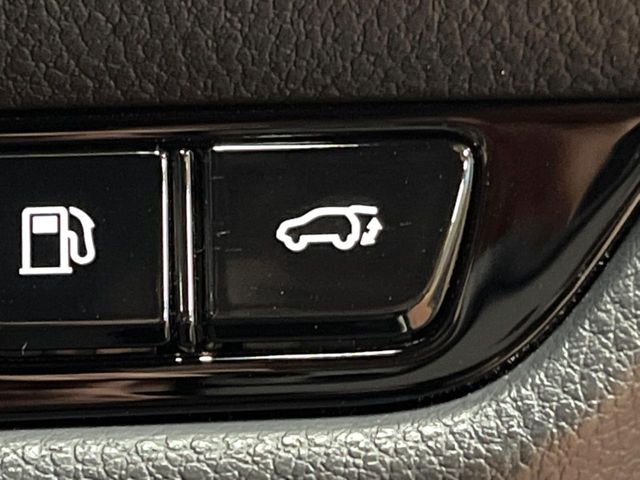 Lexus NX 8