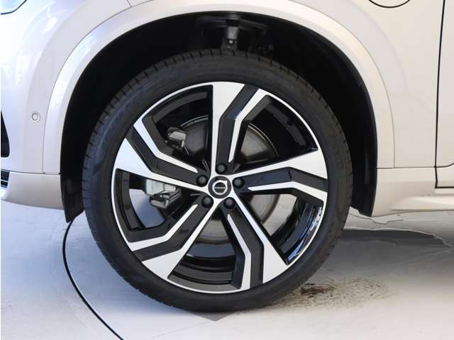 Volvo XC90 10