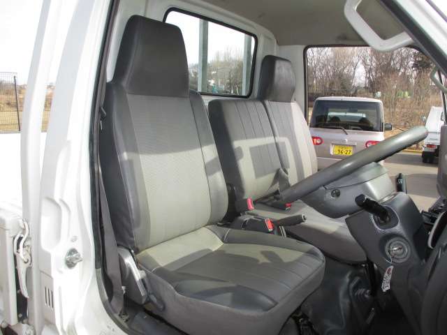 Mazda Bongo Truck 11