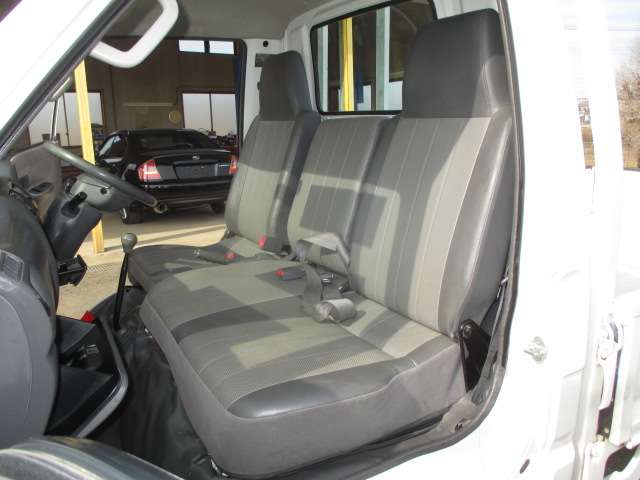 Mazda Bongo Truck 12