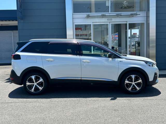 Peugeot 5008 6