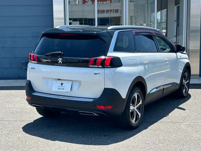 Peugeot 5008 8