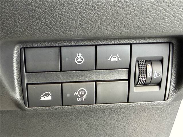 Mitsubishi eK X 12